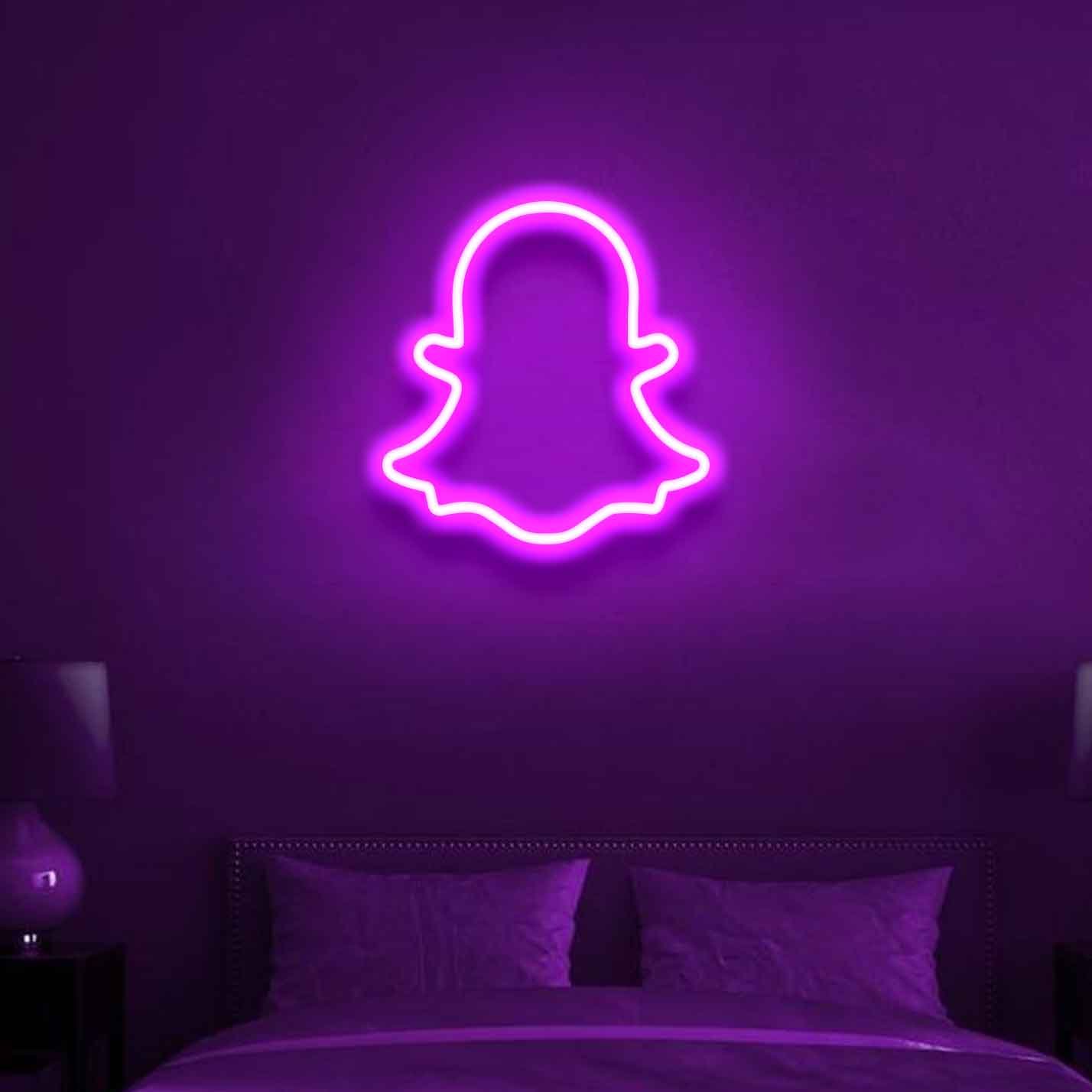 Snapchat Logo Neon Sign - Neon Light - Image 6