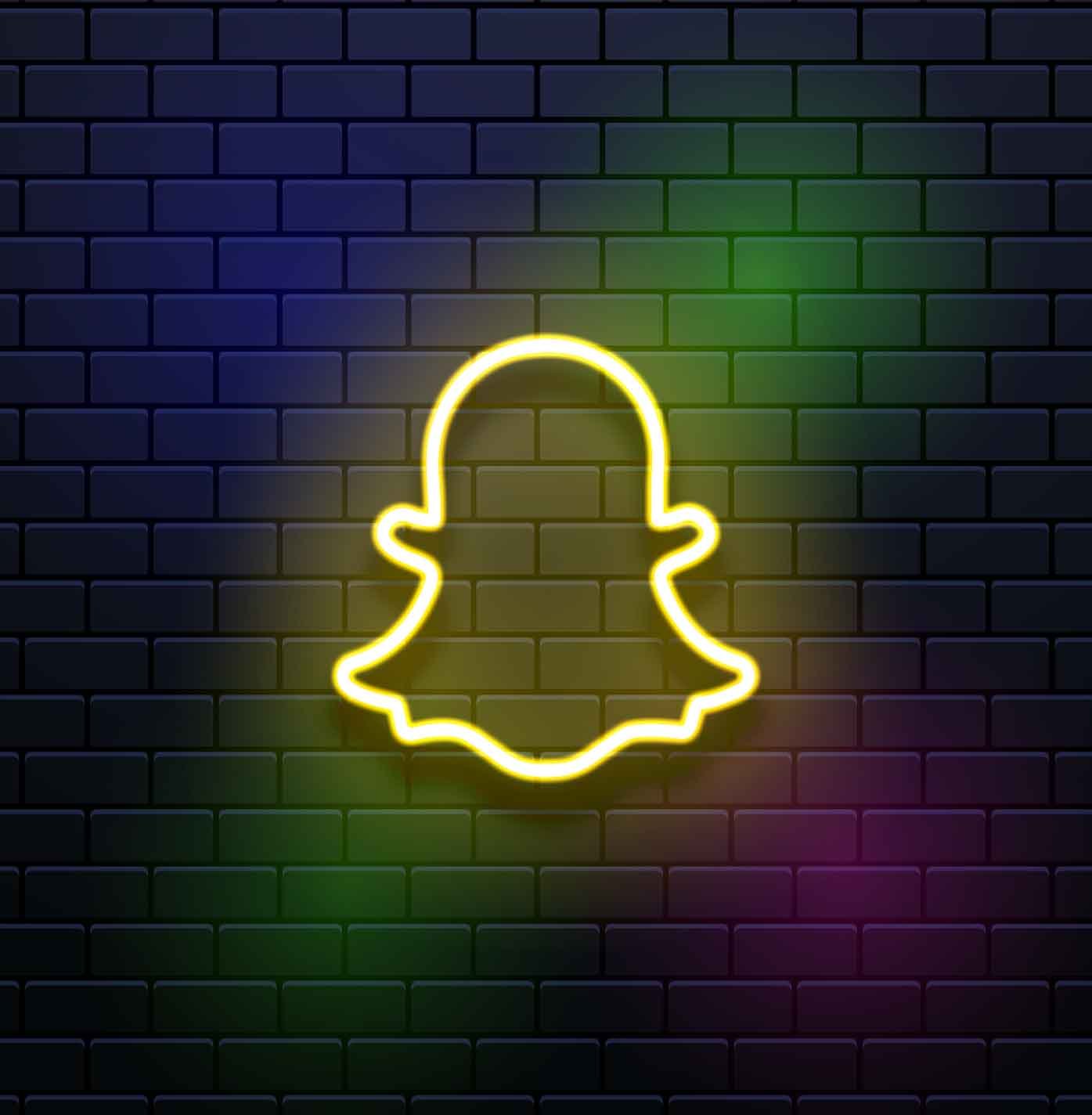 Snapchat Logo Neon Sign - Neon Light - Image 4